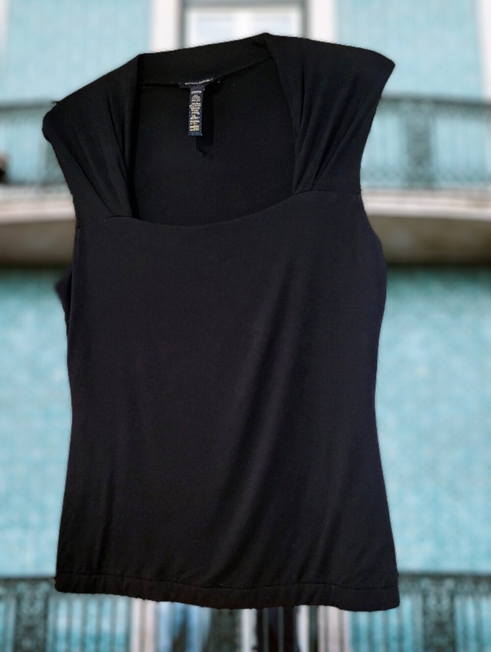 Banana Republic Stretch Black Pleated Cap Sleeve Square Neck Top. Sz. L